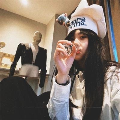 青年的椅子